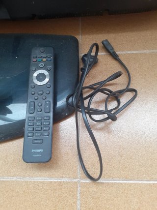 TELEVISOR PHILLIPS AMBILIGTH.CON CABLE Y MANDO.LEE