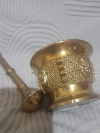 Mortero de latón con maza – 1,2 kg