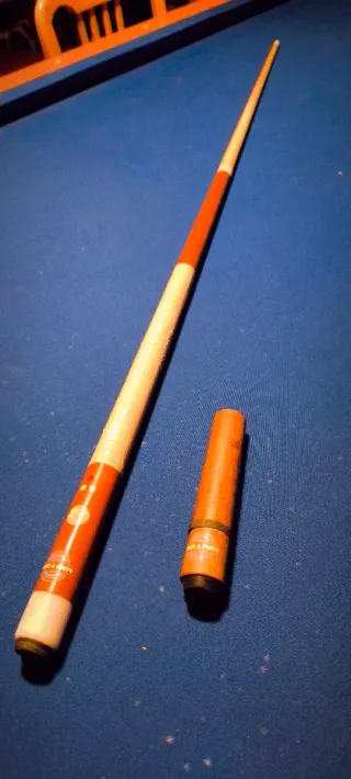 Taco de billar rehabilitado