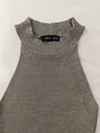 Top Mango cuello halter plateado