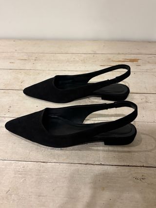 Zapatos destalonados ante negro