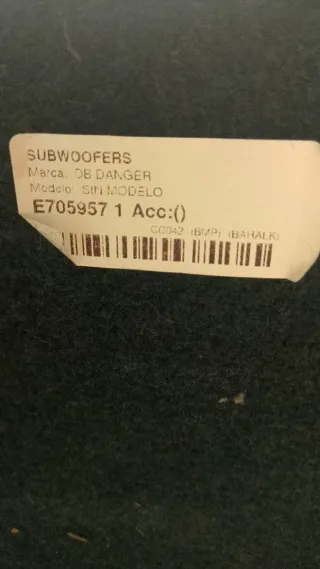 Caja de subwoofer para coche