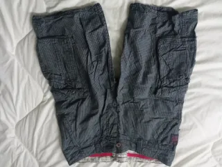 Pantalones cortos grises a cuadros