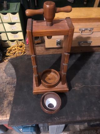 Botellero , prensa antigua