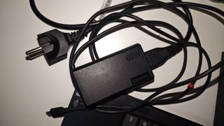 Computer portatile Lenovo Yoga S940-14IIL + CUSTODIA REGALO