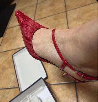 Zapatos rojos de tacón