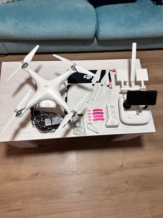 DJI Phantom Standard + 2 baterías + GPS nuevo + so