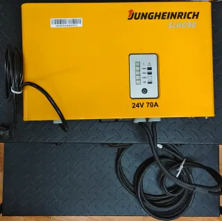 Cargador Jungheinrich SLH090 24V 70A