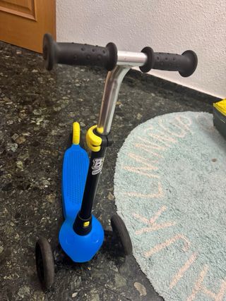 Patinete infantil 3 ruedas azul y amarillo