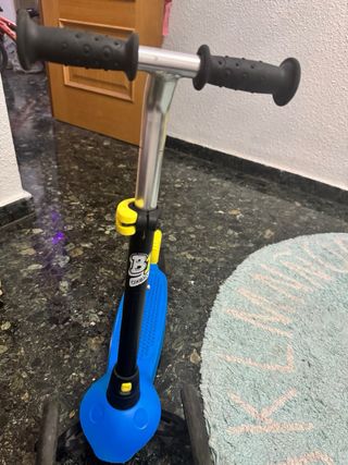 Patinete infantil 3 ruedas azul y amarillo