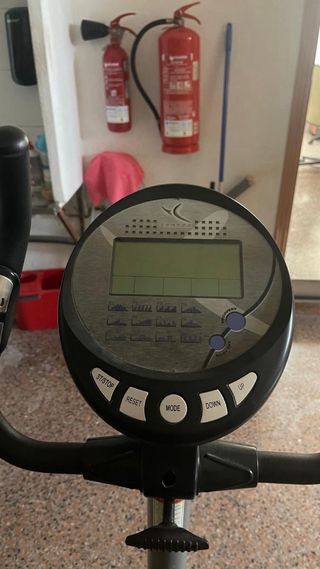 Bicicleta Estática Gris y Negra