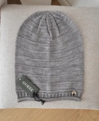 Cappello in maglia Guess Grigio, taglia M