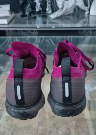 Zapatillas Nike y Gorra Calvin Klein