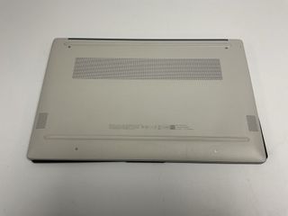 Portátil HP Ryzen 5 7520U 16GB RAM 1TB SSD Plata