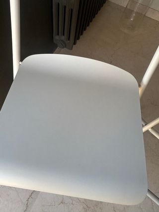 Coppia sgabelli pieghevoli bianchi