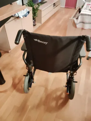 Silla de ruedas plegable