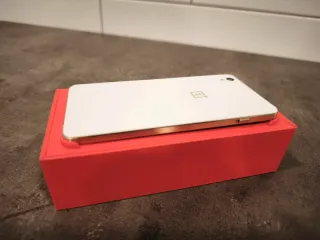 OnePlus X Champagne Edition