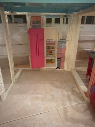 Casa delle Bambole Barbie Pieghevole con Vasca e Cucina