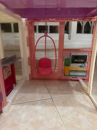 Casa delle Bambole Barbie Pieghevole con Vasca e Cucina