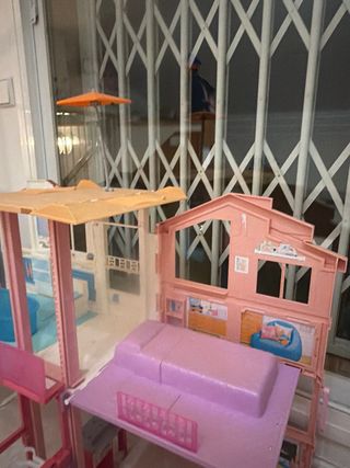 Casa delle Bambole Barbie Pieghevole con Vasca e Cucina