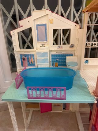 Casa delle Bambole Barbie Pieghevole con Vasca e Cucina