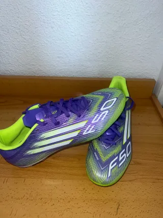 Zapatillas Adidas F50 Fútbol Verdes y Moradas