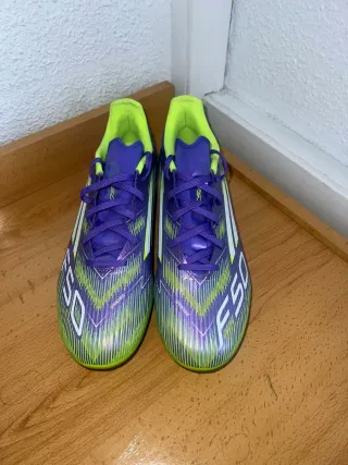 Zapatillas Adidas F50 Fútbol Verdes y Moradas