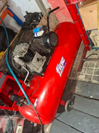 Compresor de aire 100L Fiac