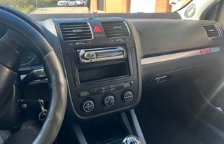 Volkswagen Golf 2005