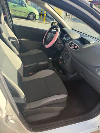 Renault Clio 2011