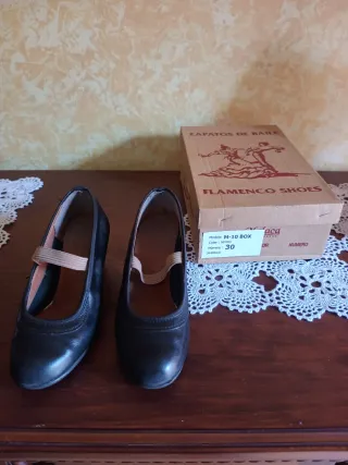 Zapatos Flamenca niña Tallas 29 y 30