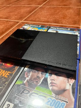 PlayStation 2 Negra + 6 Juegos