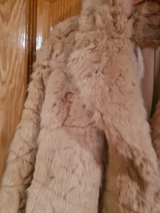 Abrigo pelo Zara beige