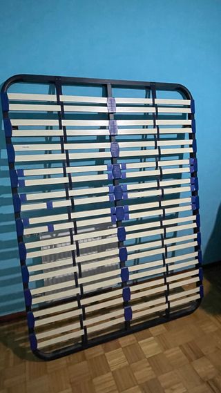 Somier de láminas metálico y madera con patas