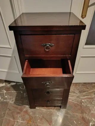 Mueble cajonera de madera