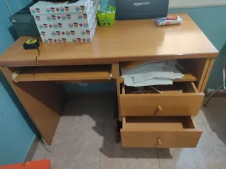 Escritorio infantil madera
