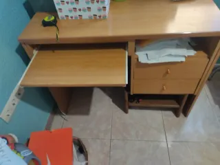 Escritorio infantil madera