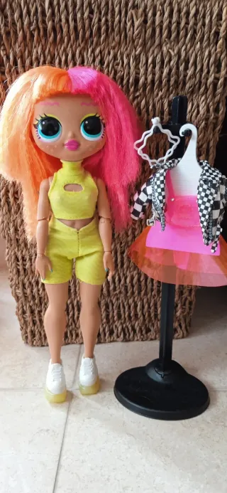 Muñeca LOL Surprise con Ropa y Accesorios