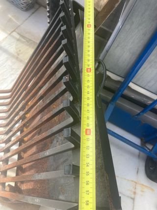 Parrilla de chimenea metálica