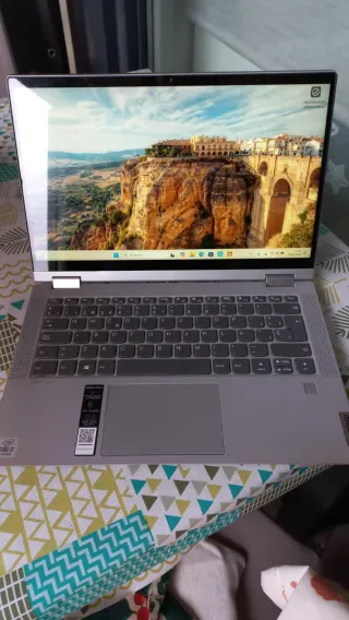 Lenovo IdeaPad Flex 5 Táctil Gris (14")