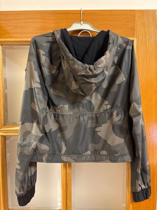 Chaqueta Hollister Camuflaje Talla S