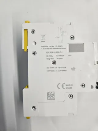 Automático diferencial 16A 30mA superinmunizado.