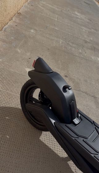 Patinete Eléctrico Aprilia ESR1 -