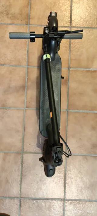 SUPER CHOLLO  Patinete eléctrico Xiaomi Mi 1S.