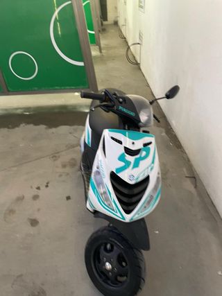 Piaggio Zip SP Scooter