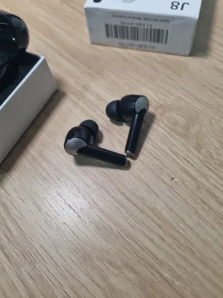 Auriculares J8 True Wireless Bluetooth
