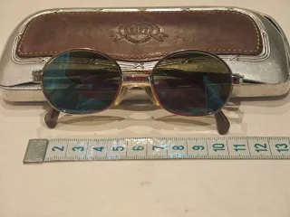 Gafas metálicas con cristal espejo