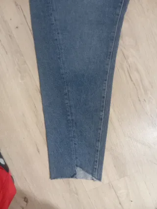 Pantalón vaquero Violeta by Mango Talla 46