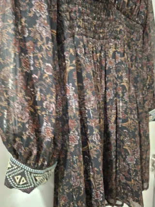 Vestido Zara estampado manga larga