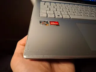 Portátil gamma media-baja